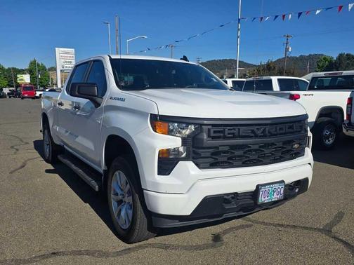 2022 Chevrolet Silverado 1500 Custom