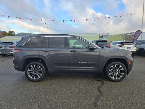 2025 Jeep Grand Cherokee Overland
