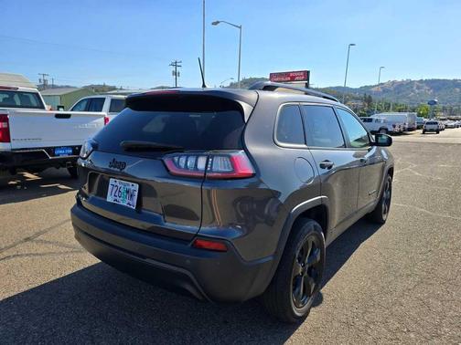 2021 Jeep Cherokee Latitude Plus