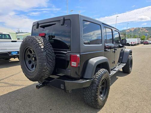 2013 Jeep Wrangler Unlimited Sport