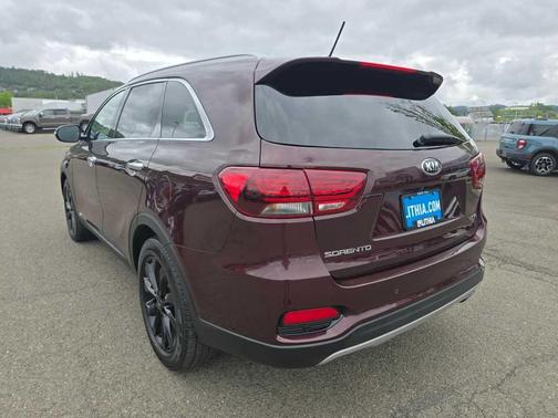 Sangria Red 2020 Kia Sorento EX V6