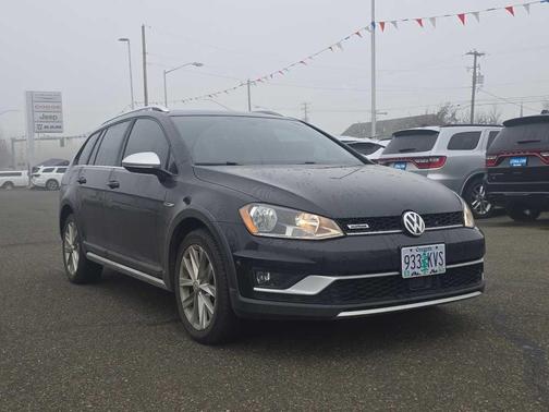 2017 Volkswagen Golf Alltrack TSI SE