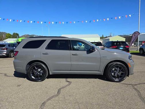 2026 Dodge Durango GT HEMI V8