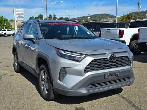 2022 Toyota RAV4 XLE