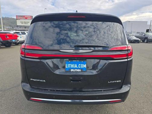 2023 Chrysler Pacifica Limited
