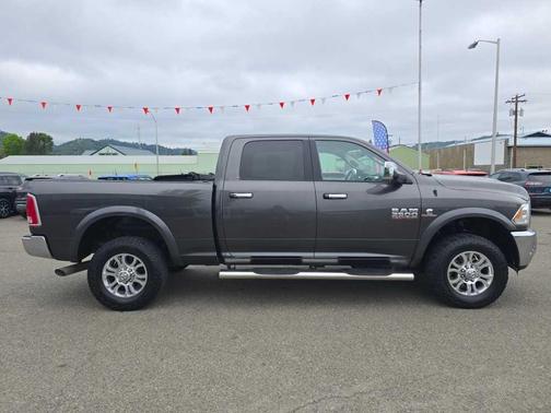 Granite Crystal Clearcoat Metallic 2017 RAM 3500 Laramie