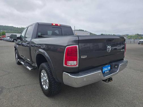 Granite Crystal Clearcoat Metallic 2017 RAM 3500 Laramie
