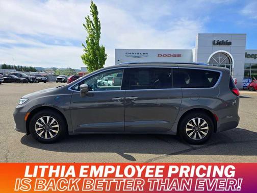 2021 Chrysler Pacifica Hybrid Touring L