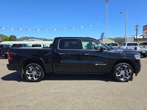 Diamond Black 2020 RAM 1500 Longhorn