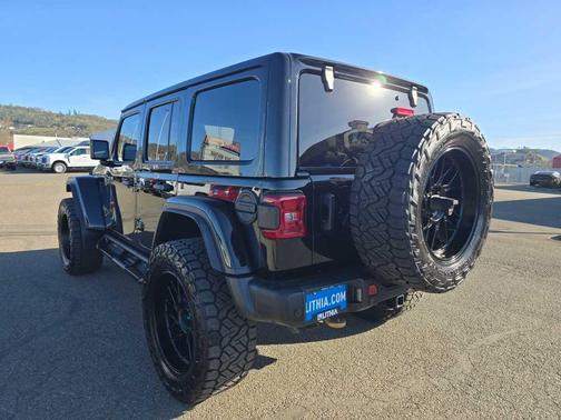 2023 Jeep Wrangler Rubicon 392