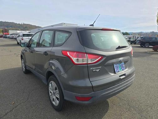 2016 Ford Escape S