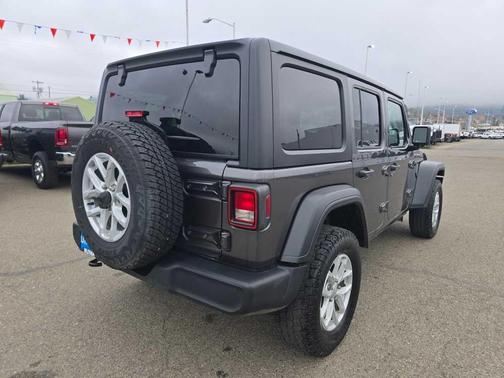 2023 Jeep Wrangler Sport RHD