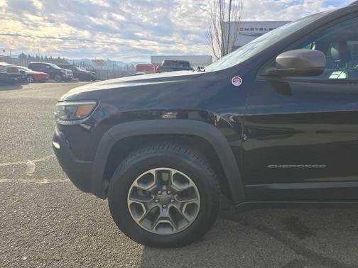 2020 Jeep Cherokee Trailhawk