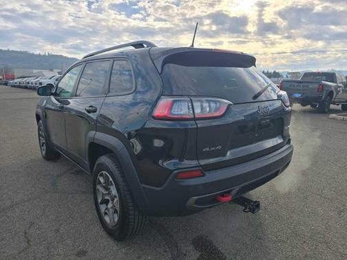 2020 Jeep Cherokee Trailhawk