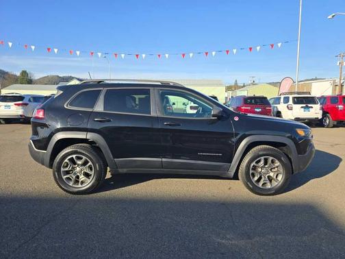 2020 Jeep Cherokee Trailhawk