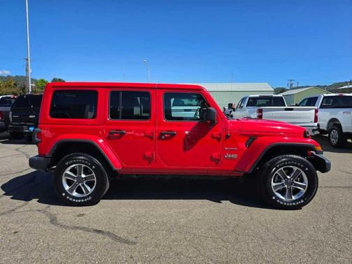 2023 Jeep Wrangler Sahara