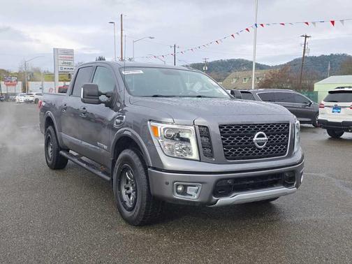 2017 Nissan Titan PRO-4X