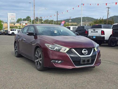Red 2018 Nissan Maxima 3.5 SV