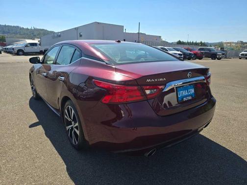 Red 2018 Nissan Maxima 3.5 SV