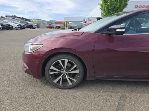 Red 2018 Nissan Maxima 3.5 SV