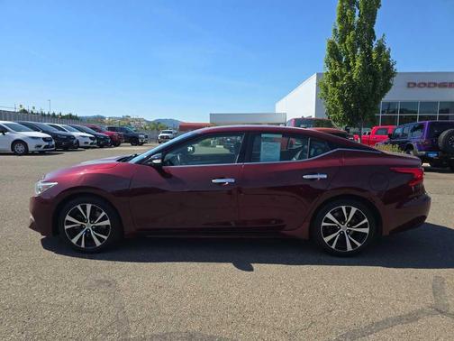 Red 2018 Nissan Maxima 3.5 SV