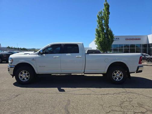 Pearl White 2019 RAM 3500 Laramie