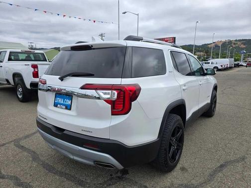 2020 GMC Acadia SLT