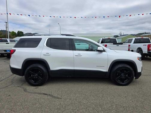 2020 GMC Acadia SLT