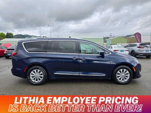 2018 Chrysler Pacifica Touring-L Plus