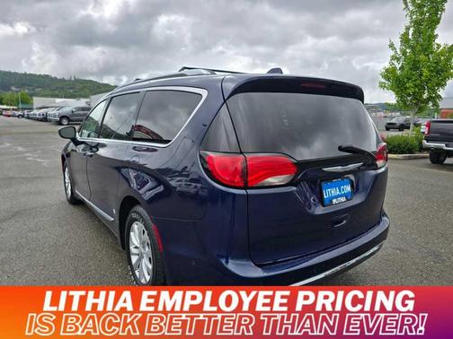 2018 Chrysler Pacifica Touring-L Plus