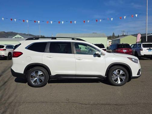 2022 Subaru Ascent TOURING