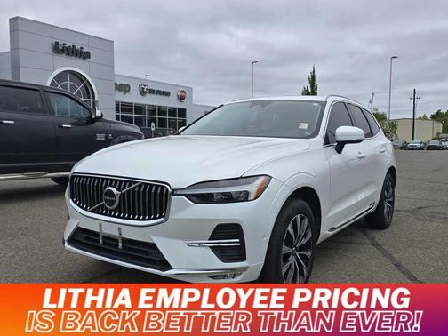 2023 Volvo XC60 B5 Plus Bright Theme