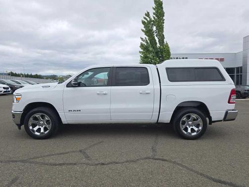 Bright White Clearcoat 2022 RAM 1500 Big Horn