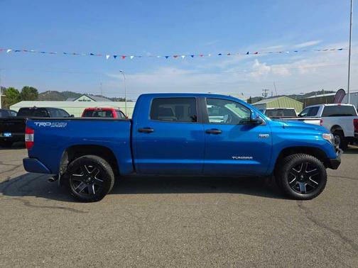 2018 Toyota Tundra SR5