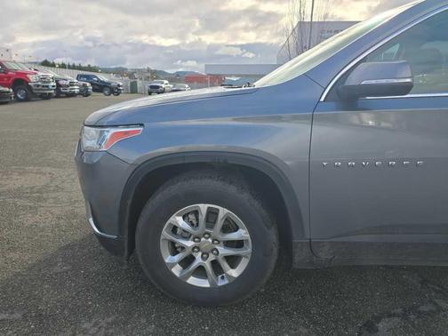 2021 Chevrolet Traverse LT Cloth