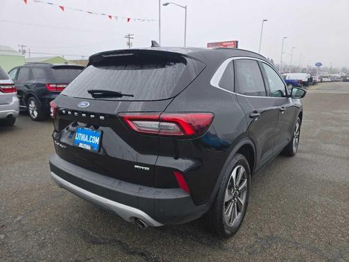 2025 Ford Escape Platinum