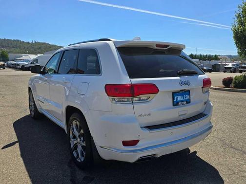 2021 Jeep Grand Cherokee Summit