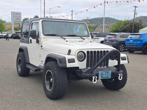 Stone White 2004 Jeep Wrangler Sport