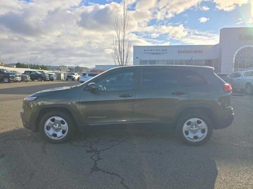 2015 Jeep Cherokee Sport