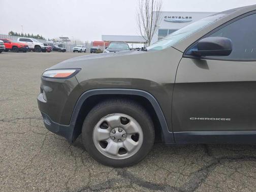 2015 Jeep Cherokee Sport