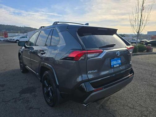2019 Toyota RAV4 Hybrid XSE