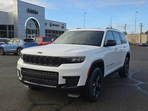 2025 Jeep Grand Cherokee L Laredo