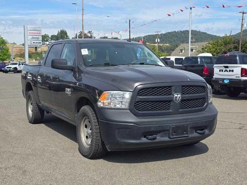 Granite Crystal Clearcoat Metallic 2019 RAM 1500 Classic Tradesman