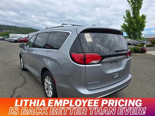 2020 Chrysler Pacifica Touring-L