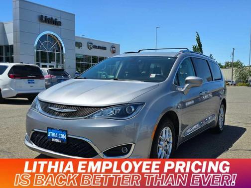 2020 Chrysler Pacifica Touring-L