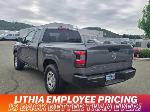 2023 Nissan Frontier S