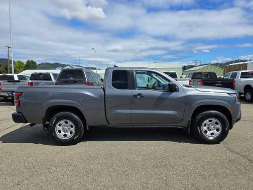 2023 Nissan Frontier S