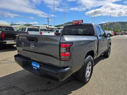 2023 Nissan Frontier S