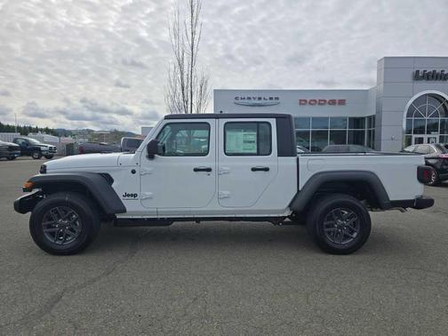 2026 Jeep Gladiator Sport