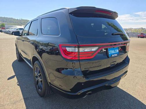 DB Black Clearcoat 2026 Dodge Durango GT Plus HEMI V8
